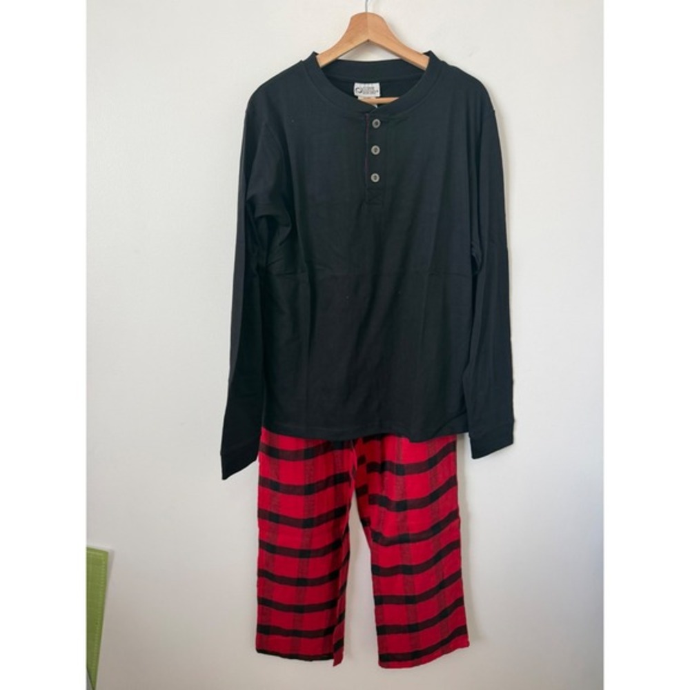 Cozee‎ Corner Women's Pajama Set – Black & Red Plaid – Size Medium – NWOT